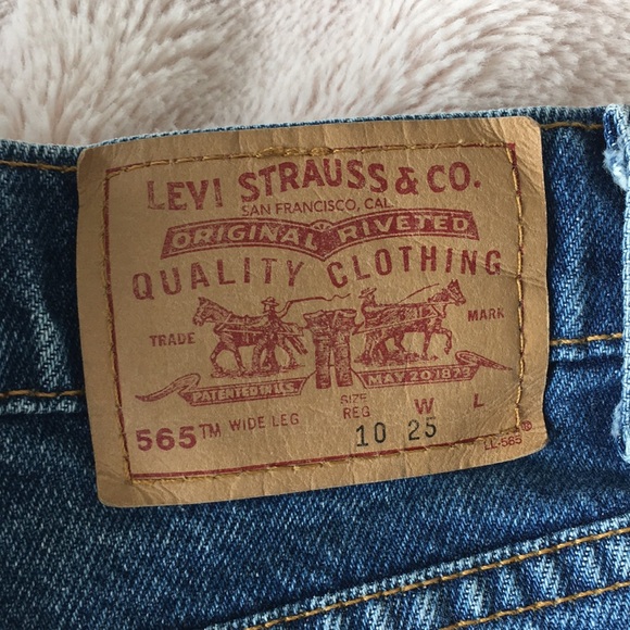 Levi's Pants - VINTAGE LEVI 565 Wide Leg High Waist Shorts